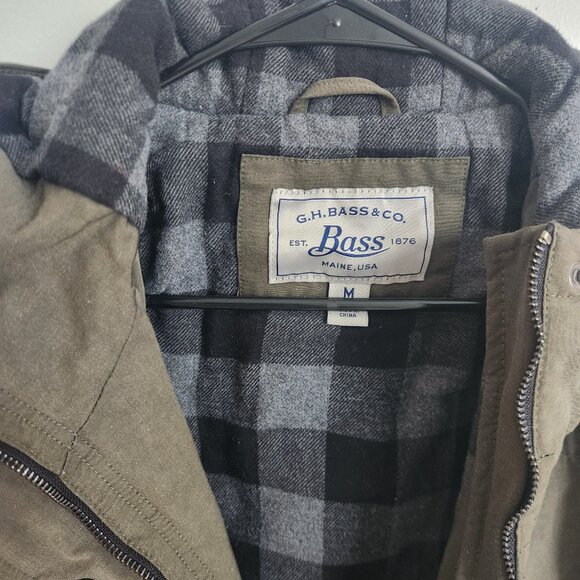 G.H. BASS & Co olive green winter coat size M - Picture 2 of 5